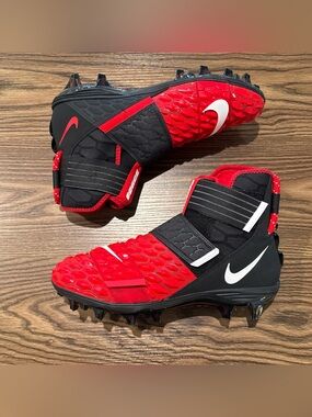 Size 10.5 Nike Force Savage Elite 2 TD Red/Black Football Cleats AH3999-003 NEW